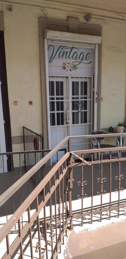 Belvarosi Vintage Apartman A Setaloutcan Miszkolc Zewnętrze zdjęcie