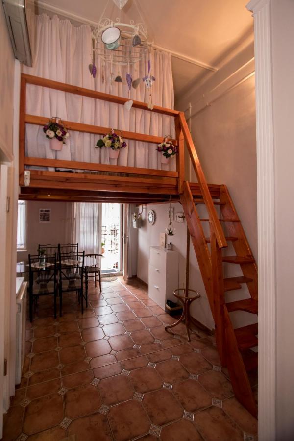Belvarosi Vintage Apartman A Setaloutcan Miszkolc Zewnętrze zdjęcie