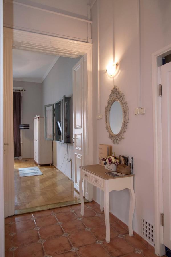 Belvarosi Vintage Apartman A Setaloutcan Miszkolc Zewnętrze zdjęcie