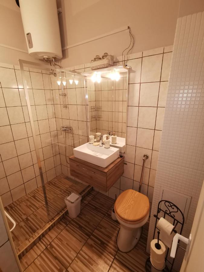 Belvarosi Vintage Apartman A Setaloutcan Miszkolc Zewnętrze zdjęcie