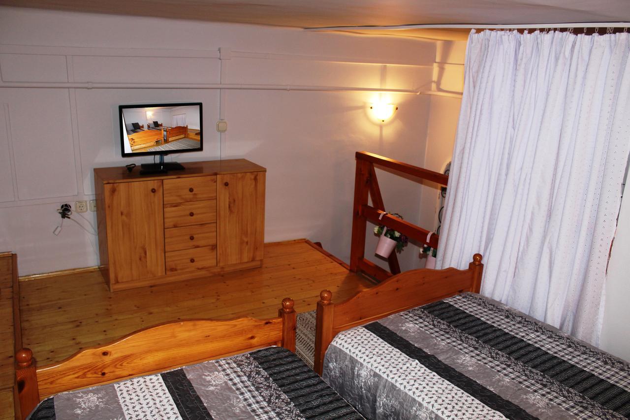 Belvarosi Vintage Apartman A Setaloutcan Miszkolc Zewnętrze zdjęcie